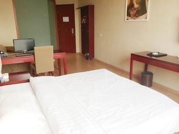 Danfengbailu Business Hotel Наньчан Экстерьер фото